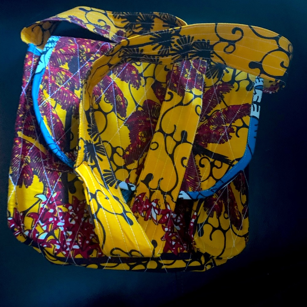 VINTAGE 2009 FLORAL PRINTED SATCHEL/CROSSBODY BAG